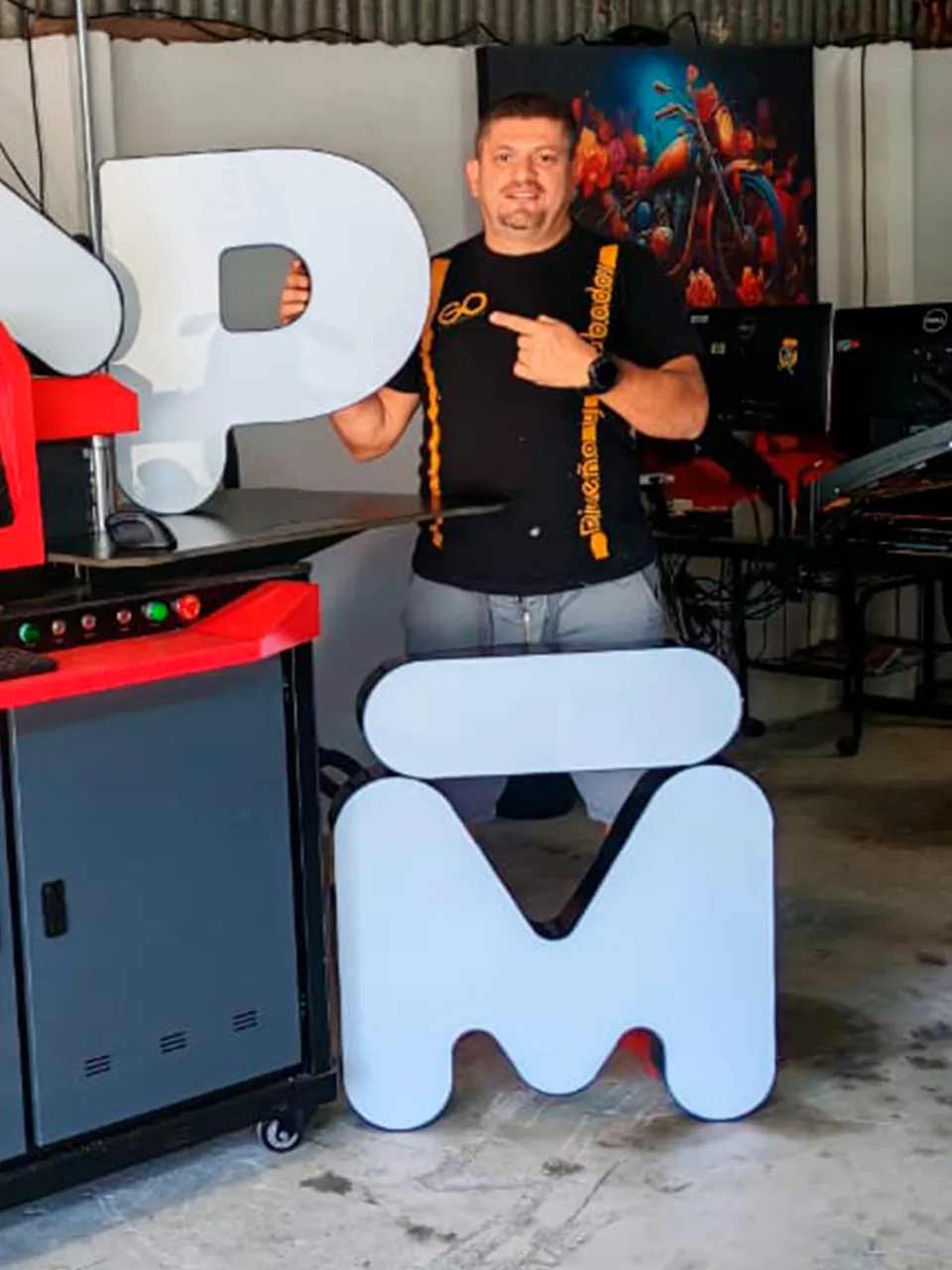 Taller creativo con rótulos y diseño